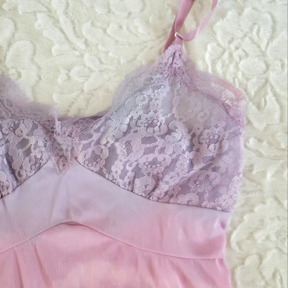 Vintage Soft Pink and Lavender Lace Chemise - Picture 7 of 10